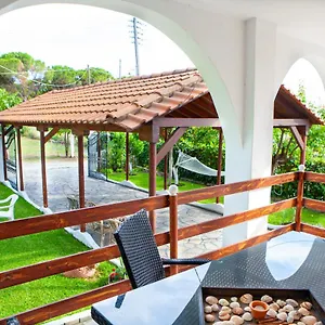 Kali House Case de vacanță